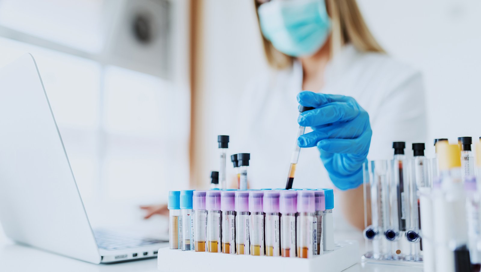 Wybitnie naukowo w pracowniach genetycznych i molekularnych Kliniki Pediatrii, Onkologii i Hematologii Uniwersytetu Medycznego w Łodzi