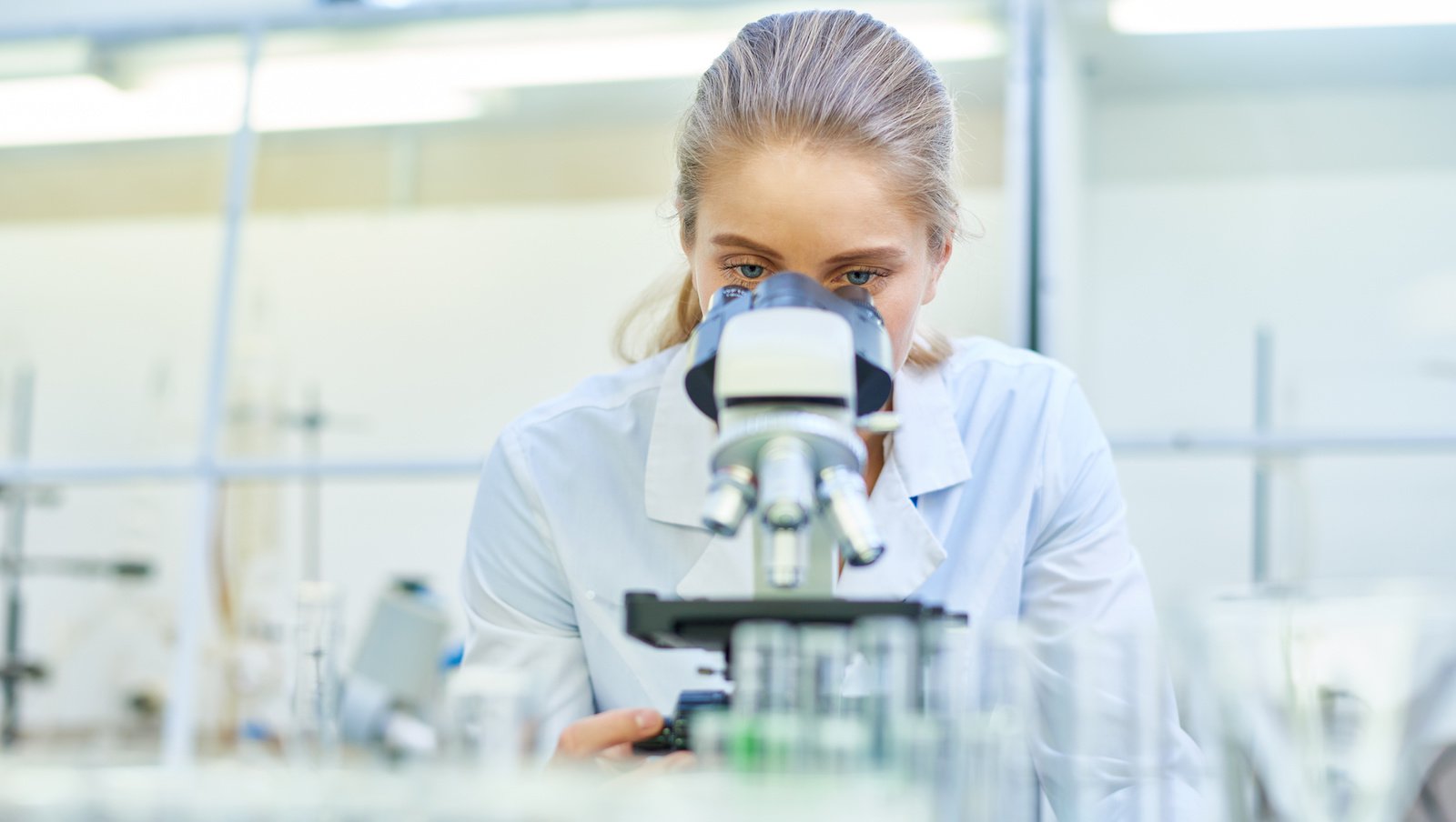 Agoniści receptora trombopoetyny jako leczenie ratunkowe w nowo rozpoznanej małopłytkowości immunologicznej o ciężkim przebiegu u dzieci