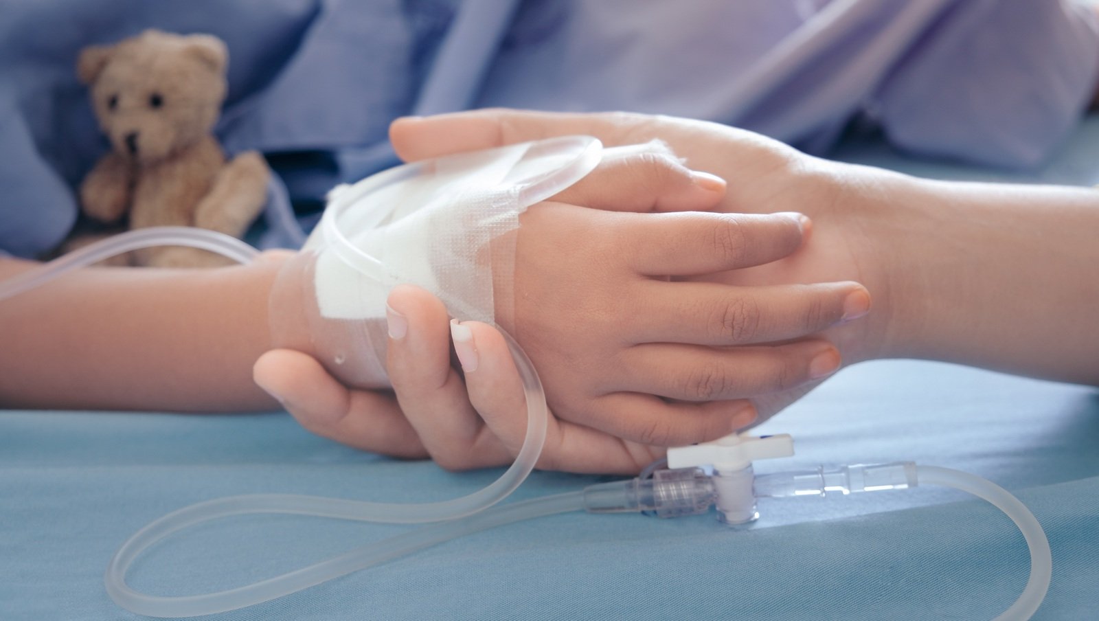 Przewodnik "Jak dobrze zadbać o dziecko w czasie choroby połączonej z hospitalizacją?"