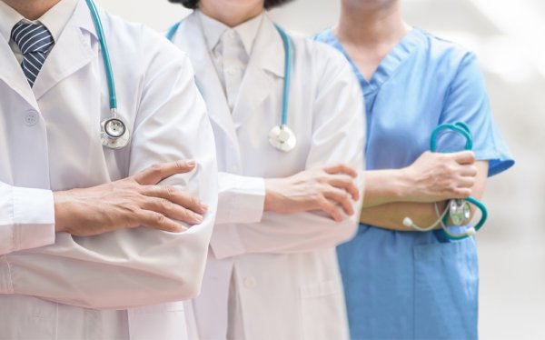 Poszukiwani  specjaliści w dziedzinie onkologii i hematologii dziecięcej