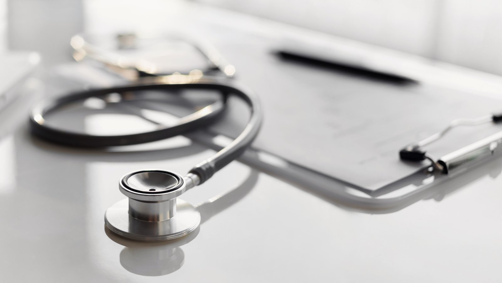 Sorafenib w skojarzeniu ze standardową chemioterapią u dzieci z ostrą białaczką szpikową z HAR FLT3/ITD+: raport z badania AAML1031 Children's Oncology Group